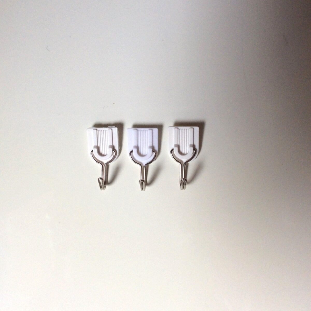 Image 1001 Patère Lot de 3 porte torchon autocollants plastique dans le site N°1 de patère et porte-manteaux de france