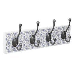 Porte manteaux en bois blanc et fleur bleues à 4 crochets doubles en métal gris foncé Nesu