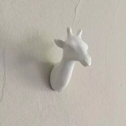 Patère girafe blanc laqué Zoo par CapVenture chez 1001 Patères