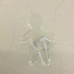 Porte serviette garcon plexi transparant ABITI KIDS PETROZZI chez 1001 Patères