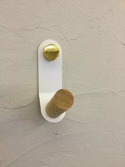 Porte manteau moderne bois et metal laque blanc, 1001 Patères