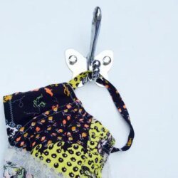 Patère double crochet en inox avec support mural papillon chez 1001 Patères