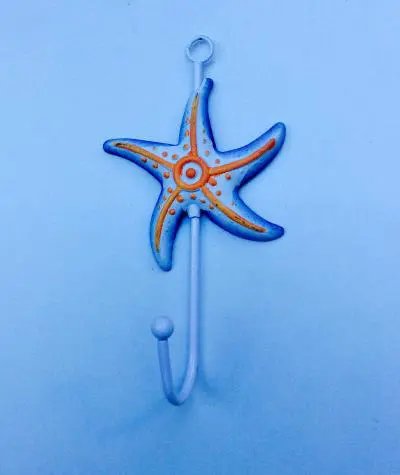 Patère en bois étoile de mer orange et bleu chez 1001 Patères