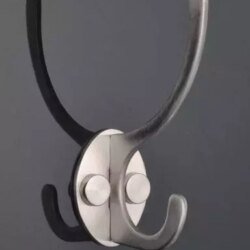 Porte-serviette double en aluminium brossé chez 1001 Patères