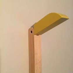 Porte manteau design toucan jaune moutarde Drugeot chez 1001 Patères