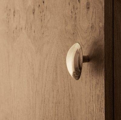 Porte-manteau-chanterelle-grand-modele-dore-FERM-LIVING