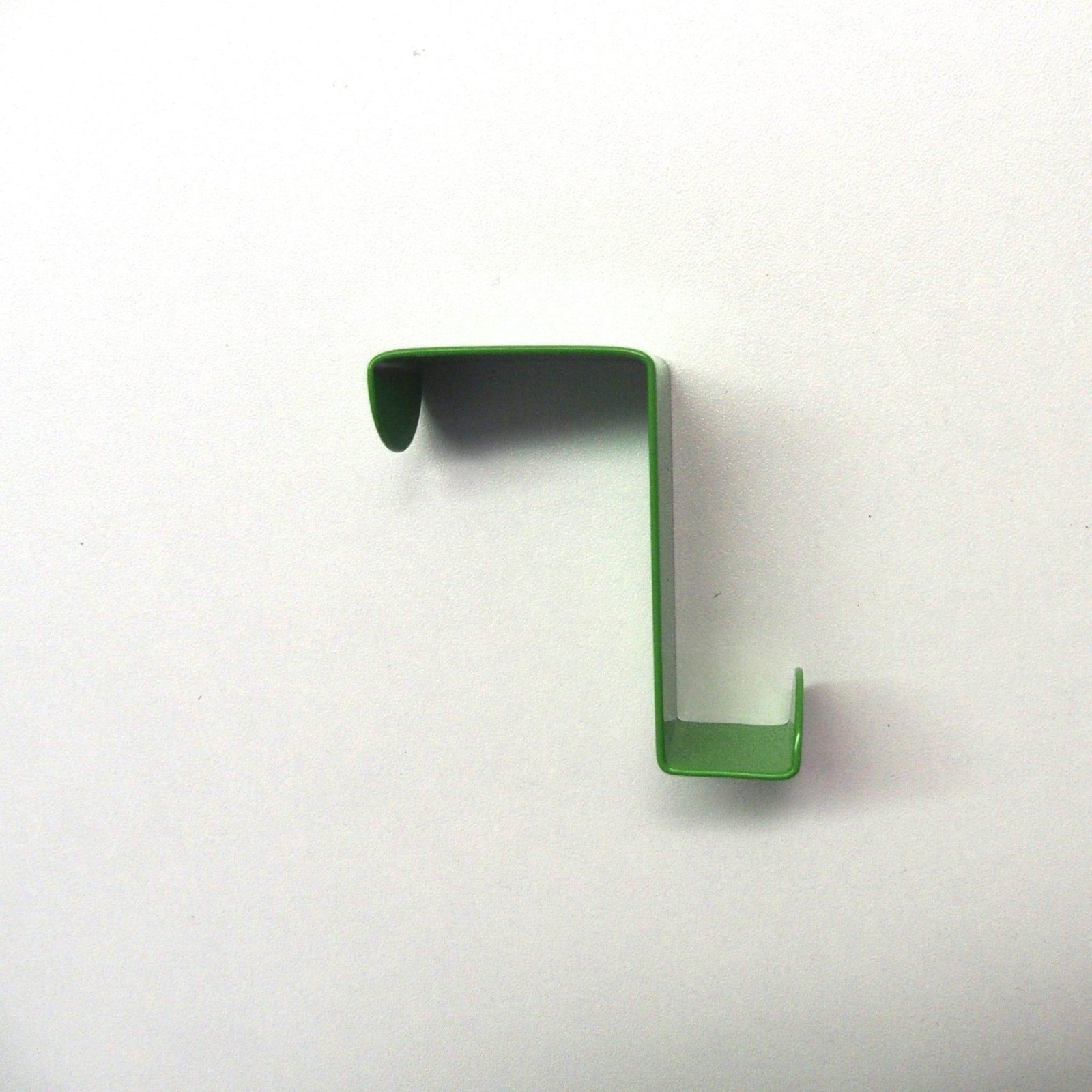 Porte manteau patere sur porte vert 2 dans le site N°1 de patère et porte-manteaux de france