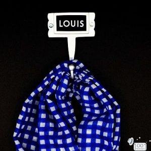 Porte-manteau-scolaire-avec-porte-nom