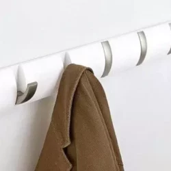 Porte manteau mural blanc UMBRA 5 pateres metal laque blanc