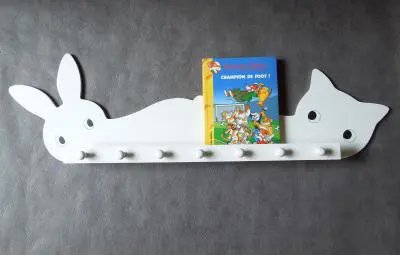 Porte manteau chambre enfant lapin et chat CAPVENTURE, chez 1001 Patères