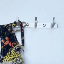 Crochet serviette salle de bain en acier inoxydable: 3 patères chez 1001 Patères