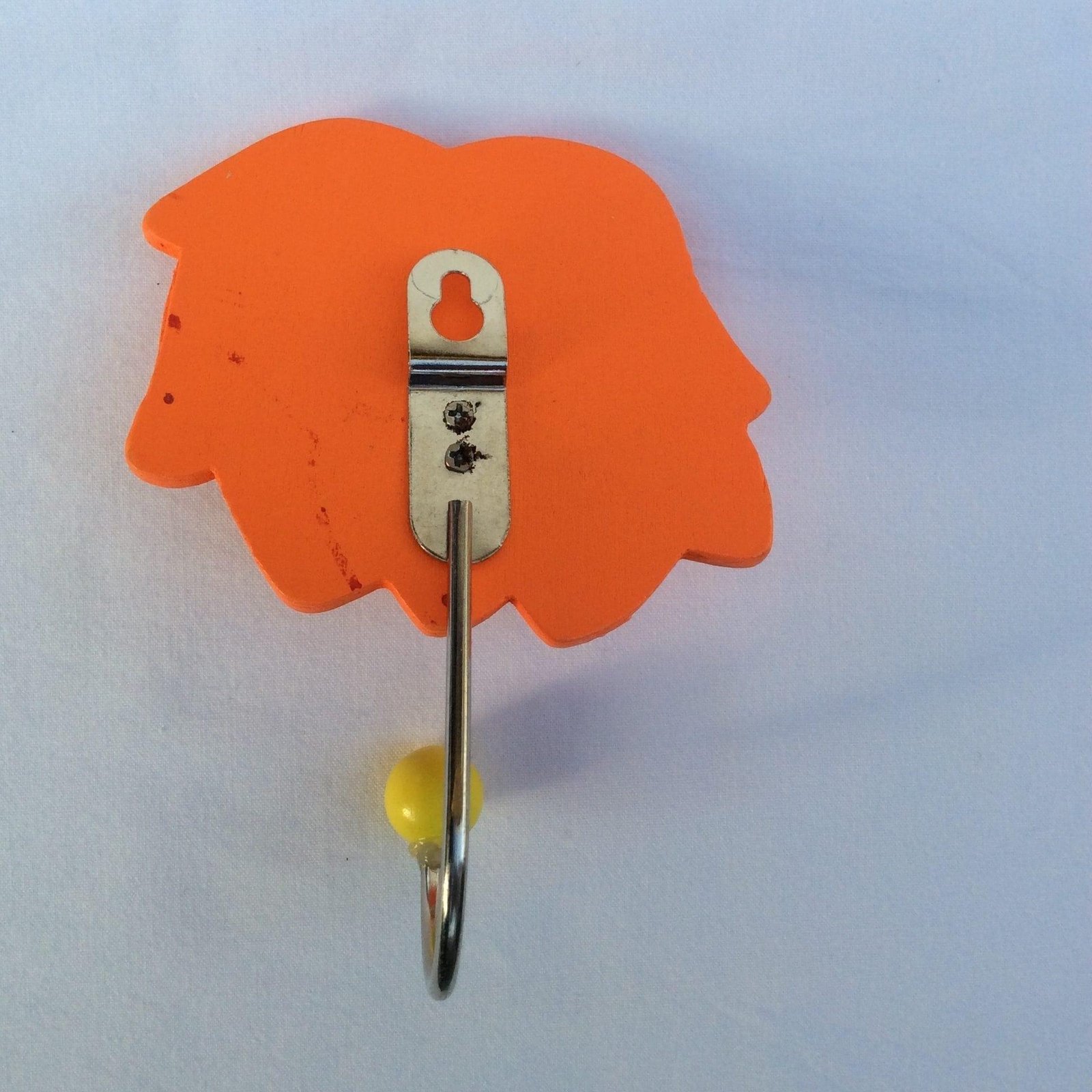 Image 1001 Patère Patère enfant de dos lion orange dans le site N°1 de patère et porte-manteaux de france