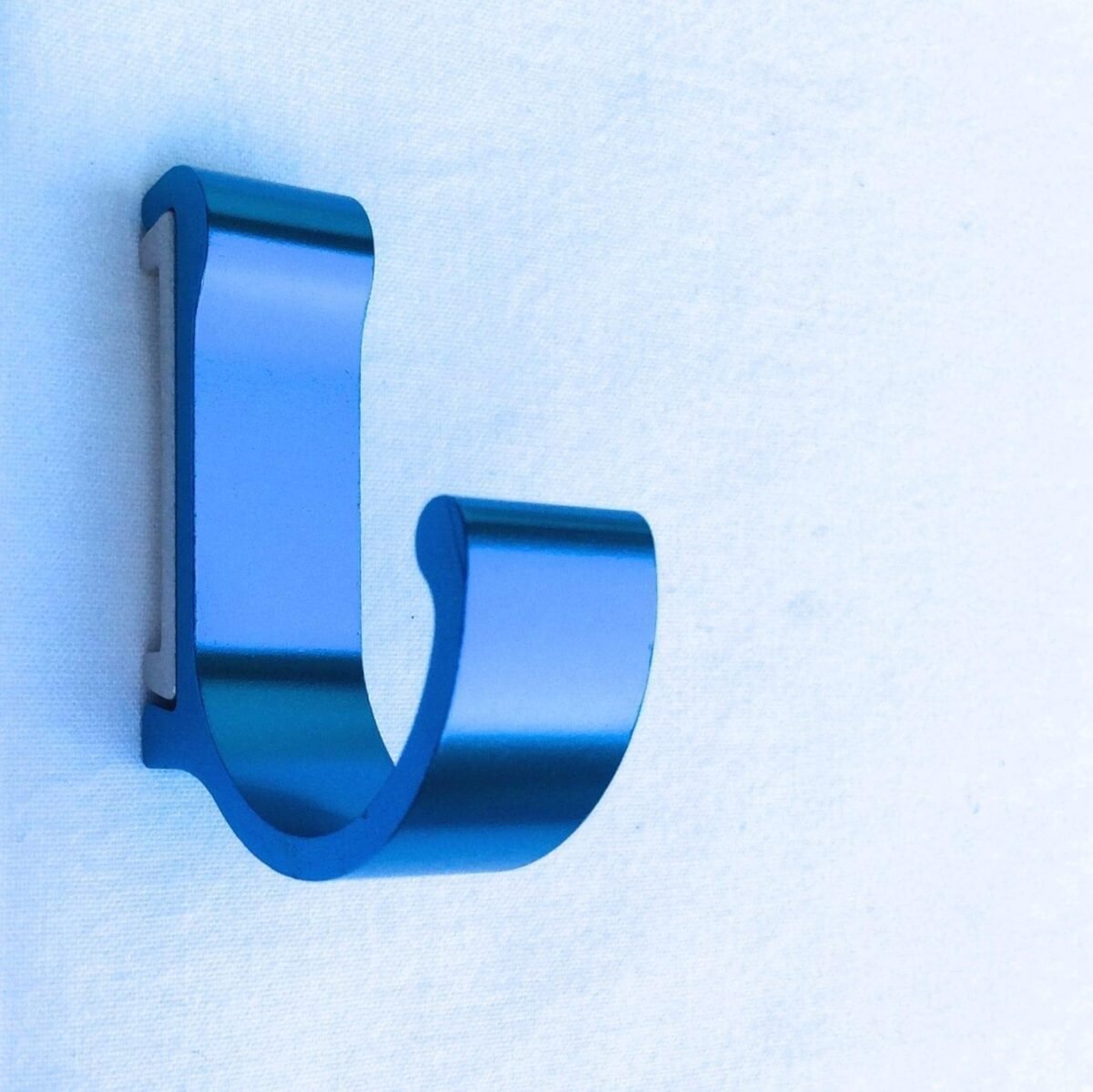 Image 1001 Patère patère color design aluminium bleu turquoise dans le site N°1 de patère et porte-manteaux de france