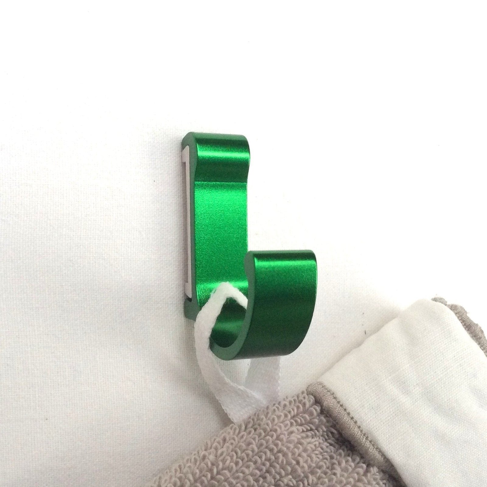 Image 1001 Patère patere color design aluminium vert 2 dans le site N°1 de patère et porte-manteaux de france