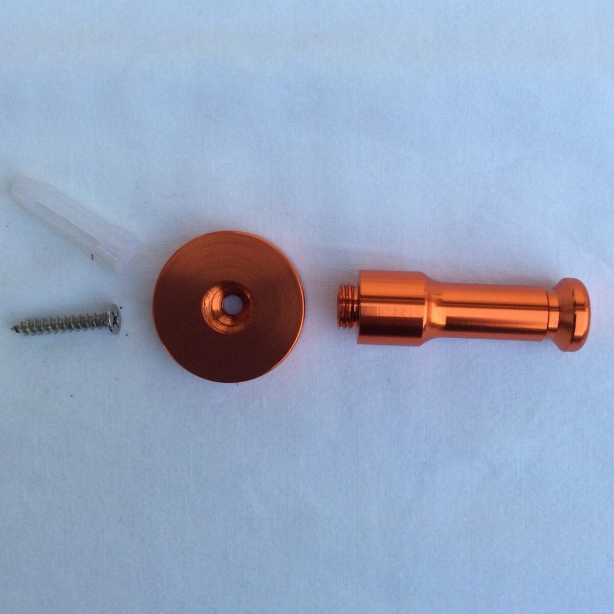 Image 1001 Patère patère tige color aluminium orange kit dans le site N°1 de patère et porte-manteaux de france