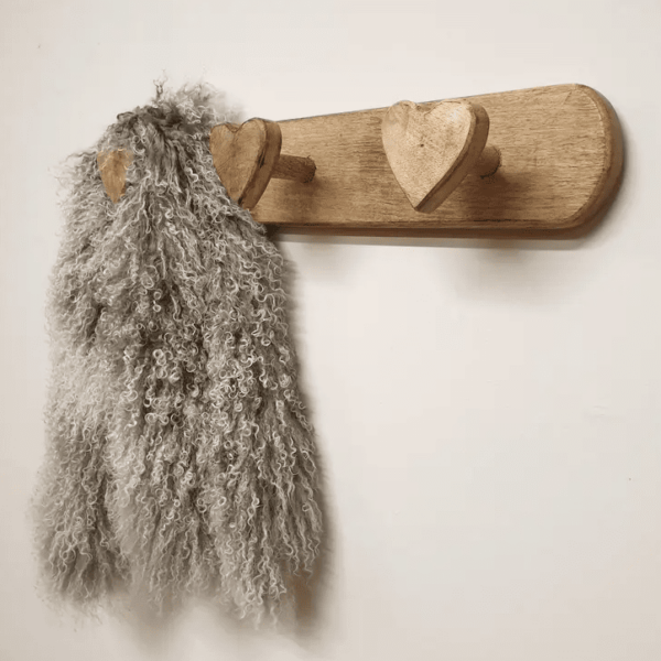 Porte manteau ambiance chalet 3 coeurs en bois LES SCULPTEURS DU LAC